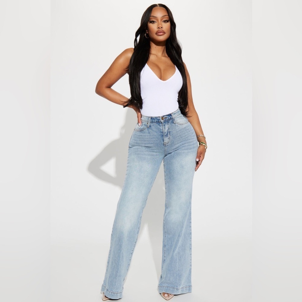 NWT Fashion Nova Bridge The Distance Wide Leg Jeans Medium Blue Wash Size 9 - Picture 4 of 13